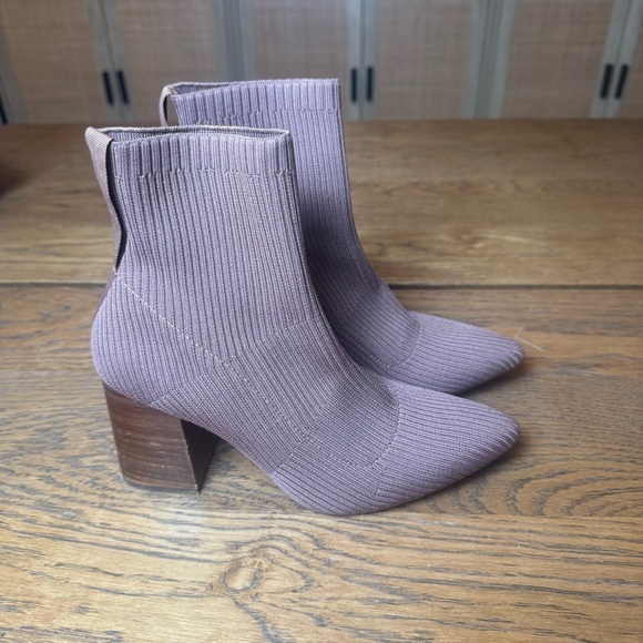 Women's Ribbed Knit Ankle Boots - Brown - Picture 1 of 9